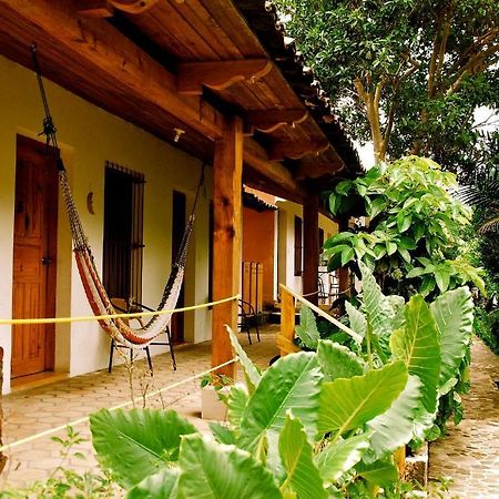 Hotel And Restaurant Guancascos 그라시아스 외부 사진