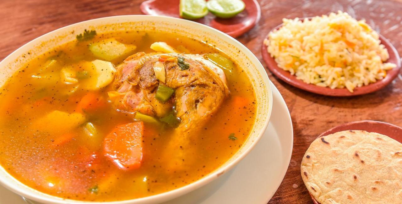 Hotel And Restaurant Guancascos 그라시아스 외부 사진