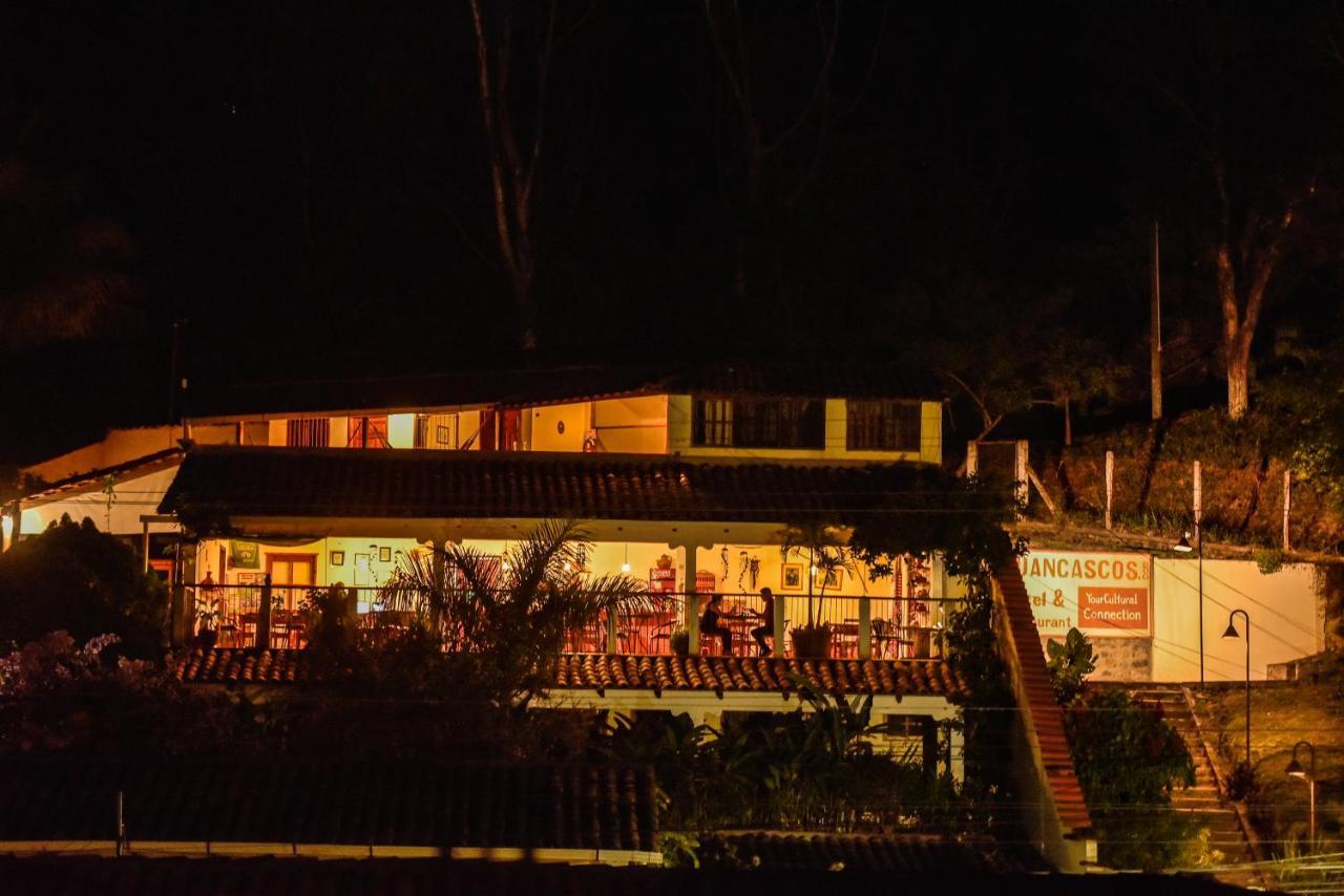 Hotel And Restaurant Guancascos 그라시아스 외부 사진