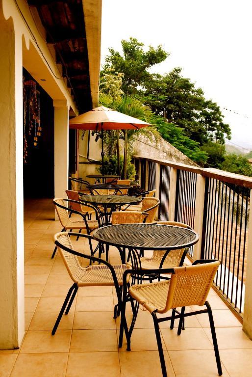 Hotel And Restaurant Guancascos 그라시아스 외부 사진